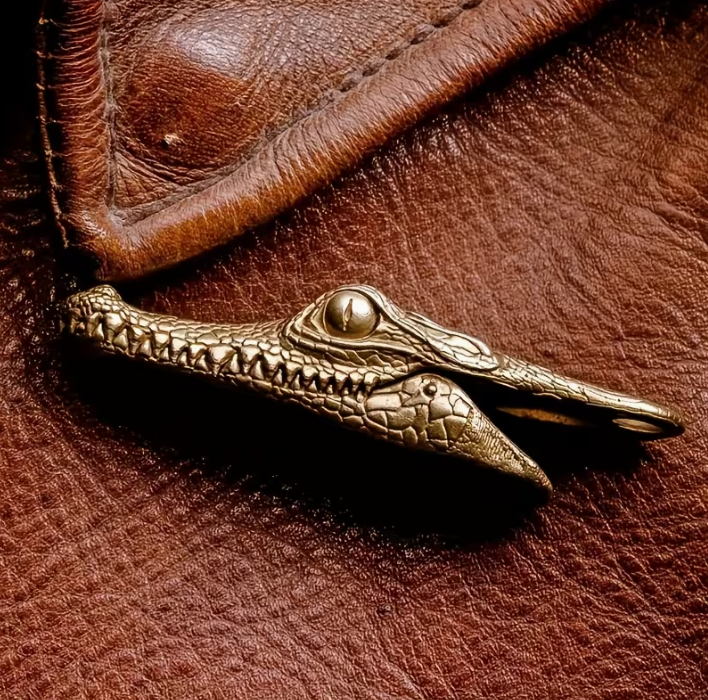 Crocodile clip